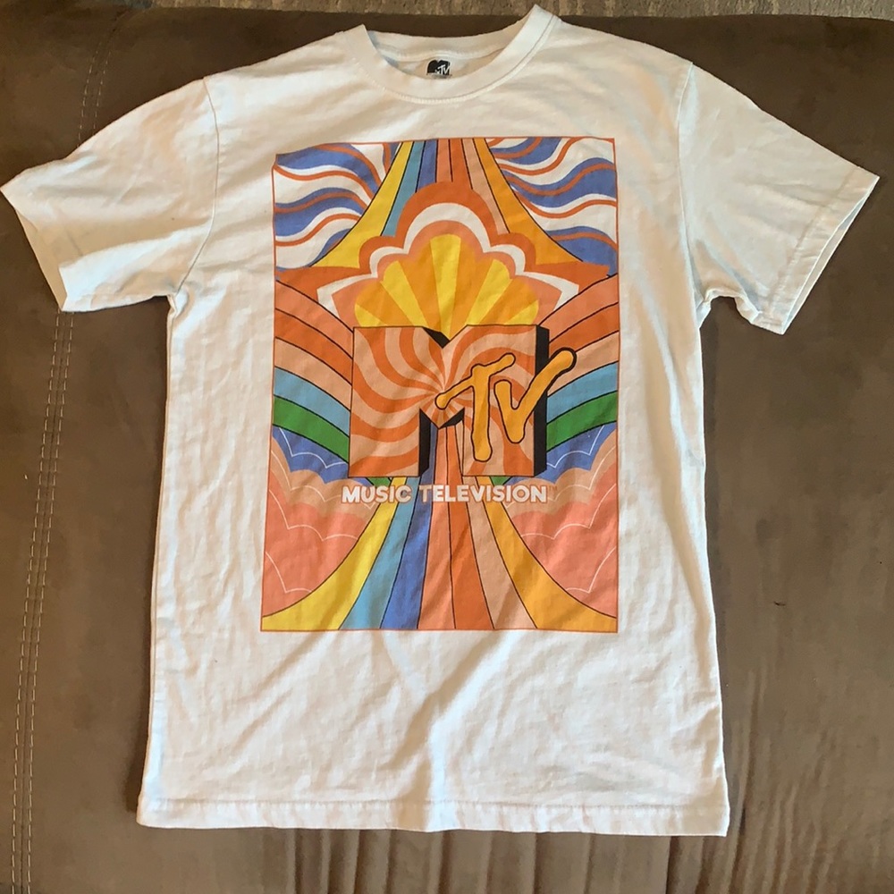 MTV t-shirt